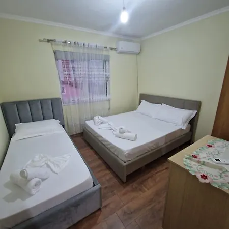 Central Apart Permet شقة Përmet